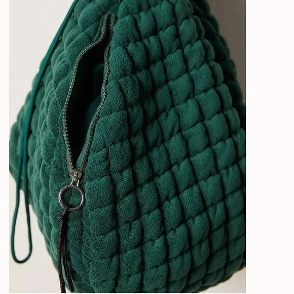 NWT Free People Pucker Up Fleece Carryall - Picture 3 of 8